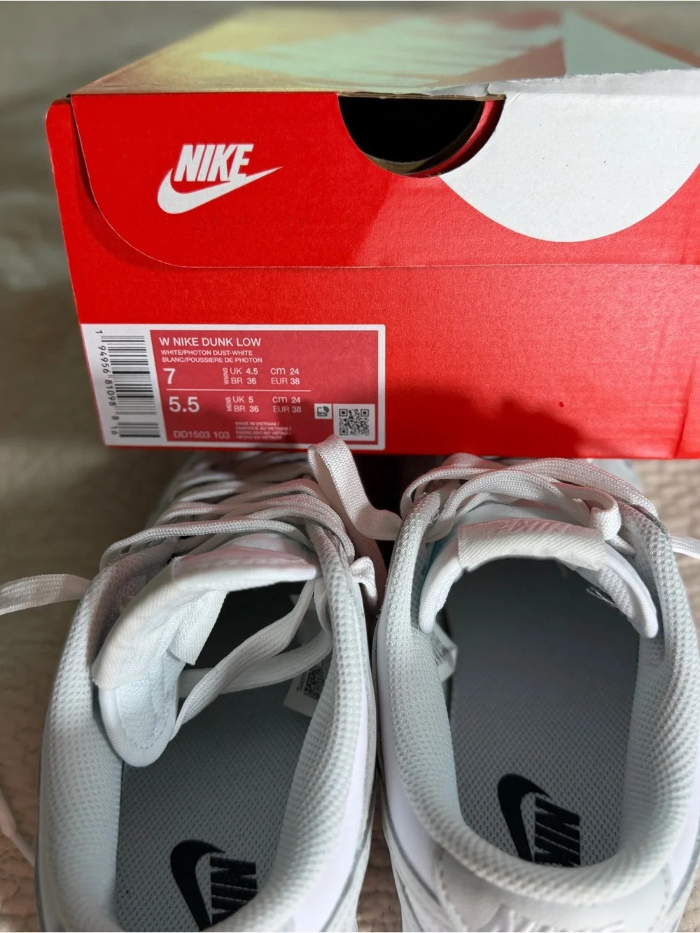 Nike Dunk Low White Photon Dust DD1503-103 Women’s Size 7 Men’s 5.5